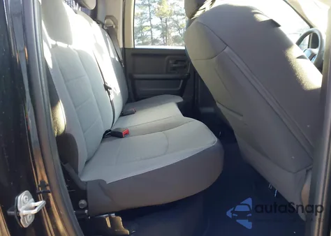 2021 Ram 1500 Classic Express 4X4 6'4 Box из США, поврежденный, VIN 1C6RR7FG6MS574341